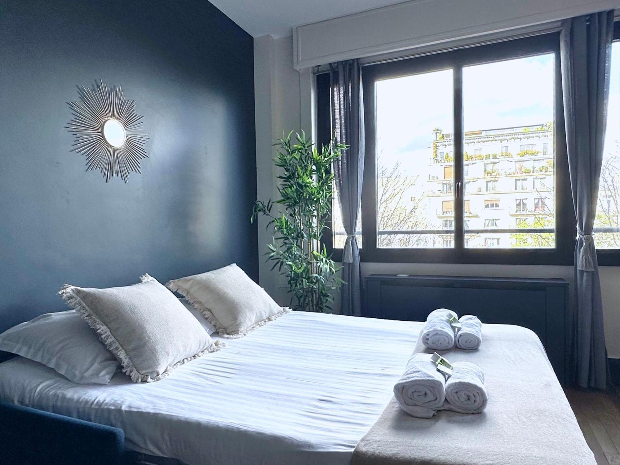 Stylish Apartment With A Balcony In Paříž Exteriér fotografie