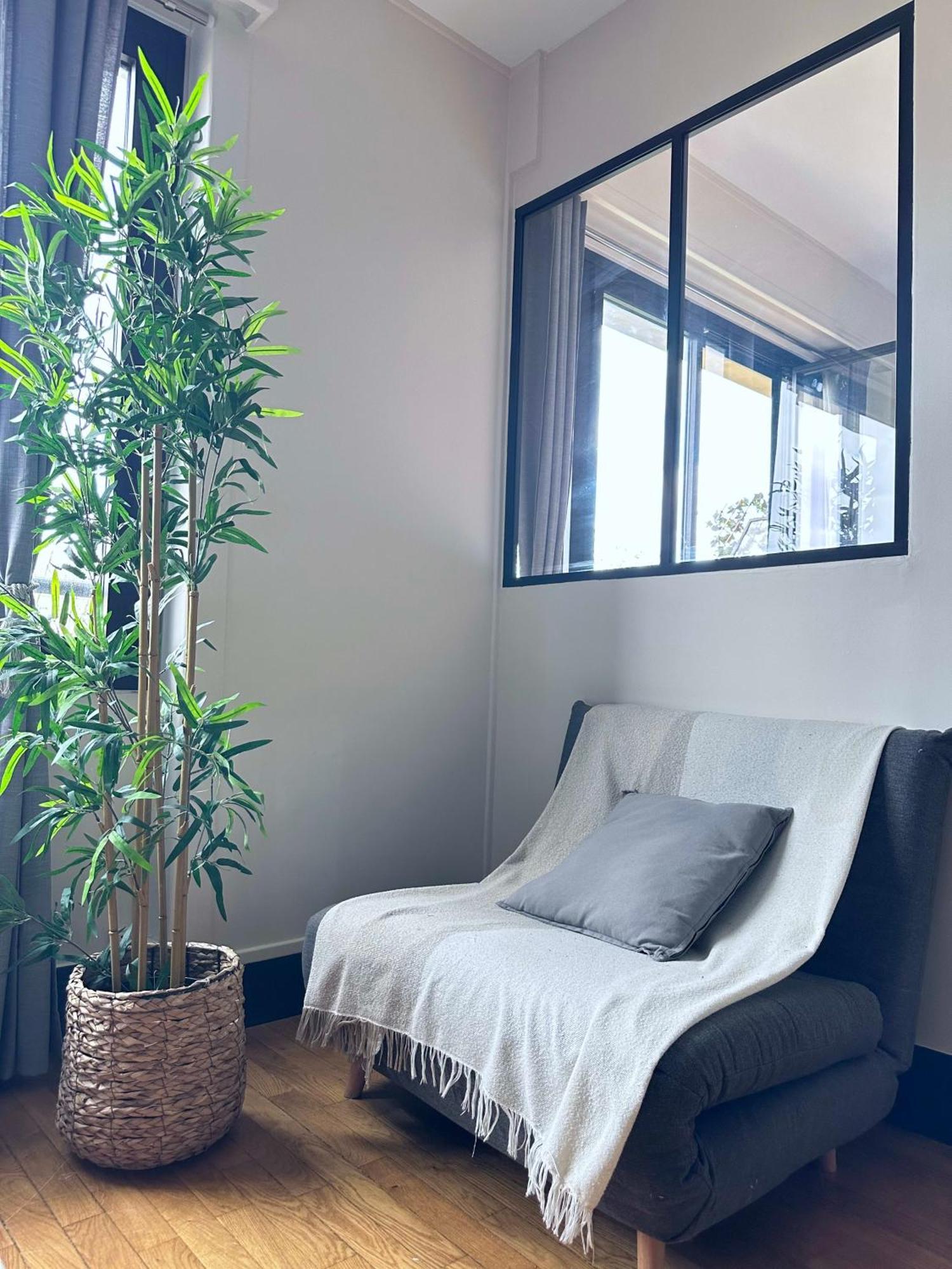 Stylish Apartment With A Balcony In Paříž Exteriér fotografie
